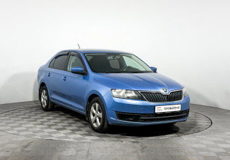 Подержанный автомобиль Skoda Rapid Liftback 2014 года (3 фото)