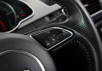 Подержанный автомобиль Audi A5 Coupe 2014 года (17 фото)