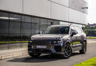 Подержанный автомобиль Lynk&Co 09 2023 года (1 фото)