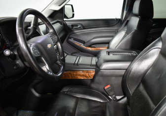 Подержанный автомобиль Chevrolet Tahoe 2016 года (10 фото)