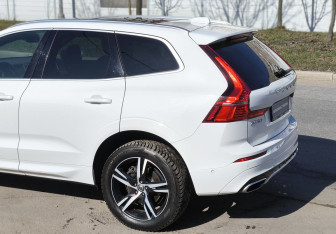 Подержанный автомобиль Volvo XC60 2019 года (8 фото)