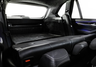 Подержанный автомобиль BMW X5 2015 года (32 фото)