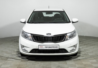 Подержанный автомобиль Kia Rio Hatchback 2014 года (2 фото)