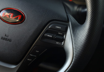 Подержанный автомобиль Kia Cerato Sedan 2015 года (13 фото)
