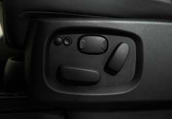 Подержанный автомобиль Land Rover Range Rover Sport 2013 года (15 фото)