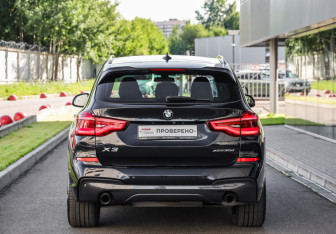 Подержанный автомобиль BMW X3 2018 года (7 фото)