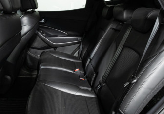 Подержанный автомобиль Hyundai Santa Fe 2013 года (10 фото)