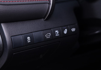 Подержанный автомобиль Toyota Camry Sedan 2021 года (24 фото)