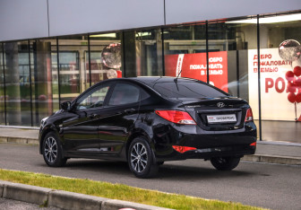 Подержанный автомобиль Hyundai Solaris Sedan 2016 года (8 фото)