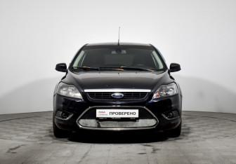 Подержанный автомобиль Ford Focus Hatchback 2010 года (2 фото)