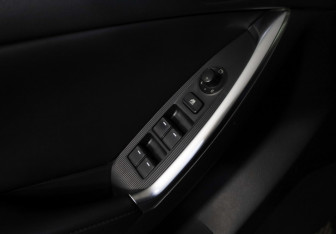 Подержанный автомобиль Mazda CX-5 2012 года (23 фото)