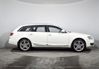Подержанный автомобиль Audi A6 allroad 2010 года (4 фото)
