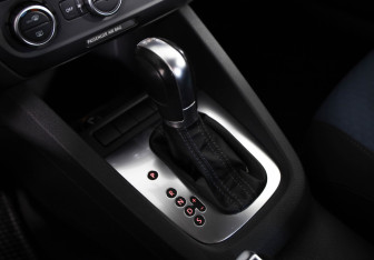 Подержанный автомобиль Volkswagen Jetta Sedan 2013 года (12 фото)