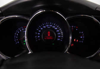 Подержанный автомобиль Kia Optima Sedan 2012 года (13 фото)