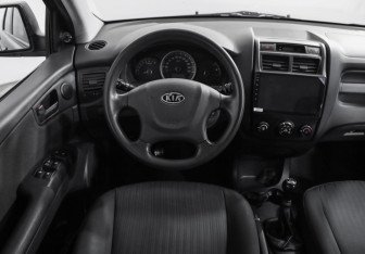 Подержанный автомобиль Kia Sportage 2009 года (11 фото)