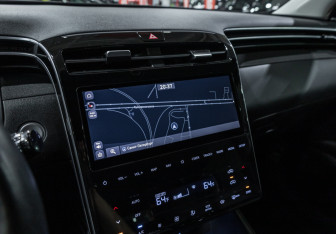 Подержанный автомобиль Hyundai Tucson 2022 года (19 фото)