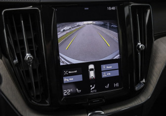 Подержанный автомобиль Volvo XC60 2020 года (18 фото)