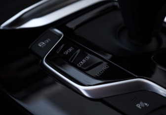 Подержанный автомобиль BMW X3 2019 года (23 фото)