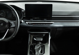 Подержанный автомобиль Geely Emgrand 2024 года (14 фото)