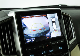 Подержанный автомобиль Toyota Land Cruiser Suv 2015 года (47 фото)