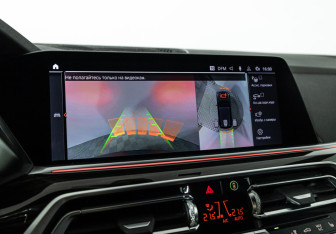 Подержанный автомобиль BMW X5 2019 года (20 фото)