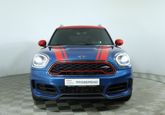 Подержанный автомобиль MINI Countryman 2019 года (2 фото)