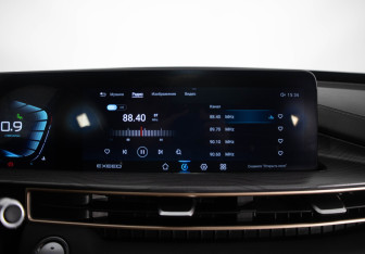 Подержанный автомобиль Exeed LX 2023 года (15 фото)