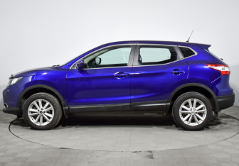 Подержанный автомобиль Nissan Qashqai 2014 года (8 фото)