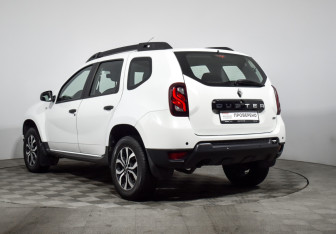 Подержанный автомобиль Renault Duster 2020 года (7 фото)