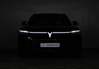 Подержанный автомобиль Voyah Free 2023 года (36 фото)