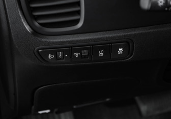 Подержанный автомобиль Kia Rio Sedan 2020 года (24 фото)