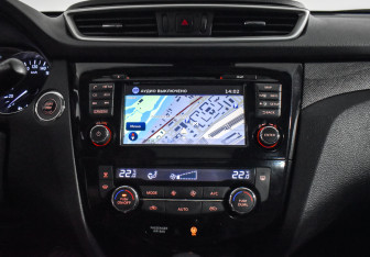 Подержанный автомобиль Nissan X-Trail 2016 года (16 фото)