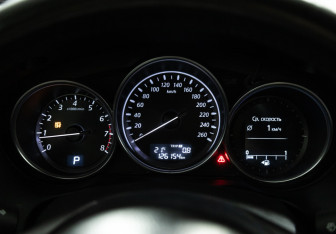 Подержанный автомобиль Mazda CX-5 2013 года (12 фото)