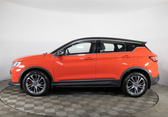 Подержанный автомобиль Geely Coolray 2022 года (8 фото)