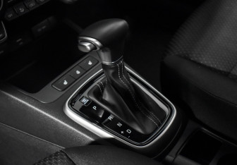 Подержанный автомобиль Kia Rio Hatchback 2021 года (12 фото)