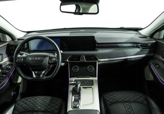 Подержанный автомобиль Exeed TXL 2023 года (13 фото)