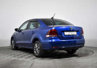 Подержанный автомобиль Volkswagen Polo Sedan 2019 года (19 фото)