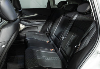 Подержанный автомобиль Exeed TXL 2022 года (10 фото)