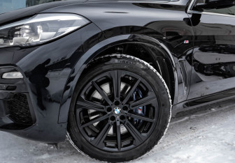 Подержанный автомобиль BMW X5 2019 года (3 фото)