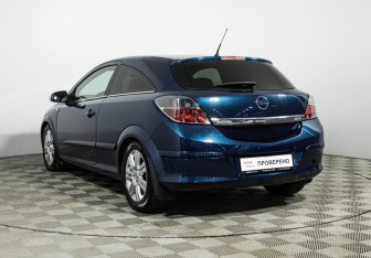 Подержанный автомобиль Opel Astra Hatchback 2007 года (7 фото)