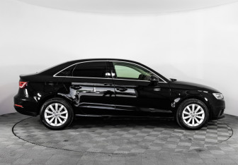 Подержанный автомобиль Audi A3 Sedan 2015 года (5 фото)