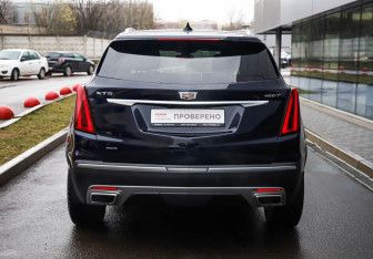 Подержанный автомобиль Cadillac XT5 2021 года (5 фото)