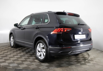 Подержанный автомобиль Volkswagen Tiguan 2021 года (7 фото)