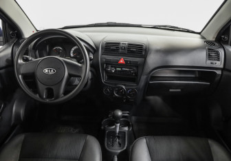 Подержанный автомобиль Kia Picanto 2010 года (10 фото)