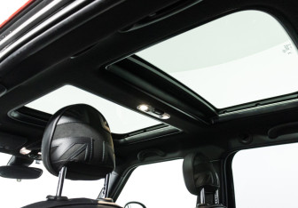 Подержанный автомобиль MINI Countryman 2019 года (15 фото)