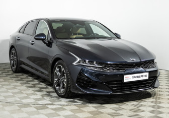 Подержанный автомобиль Kia K5 2020 года (3 фото)