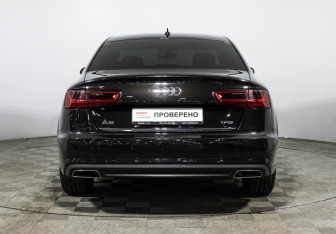 Подержанный автомобиль Audi A6 Sedan 2016 года (6 фото)