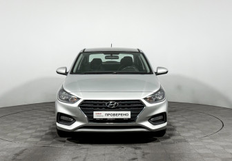 Подержанный автомобиль Hyundai Solaris Sedan 2017 года (2 фото)
