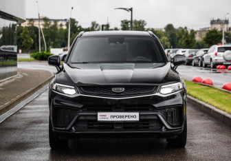 Подержанный автомобиль Geely Tugella 2023 года (4 фото)