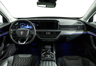 Подержанный автомобиль Hongqi HS5 2024 года (13 фото)